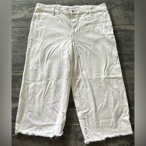 Land’s end white cropped capri jeans size 16
